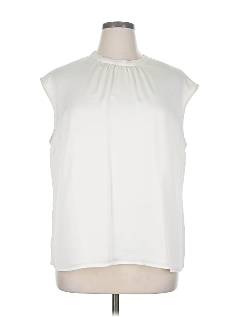 Pre-owned Vince Camuto Sleeveless Blouse In White