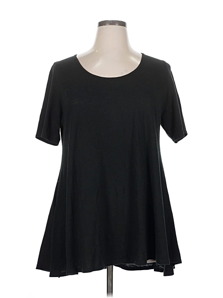 Pre-owned Lularoe Short Sleeve T-shirt In Black