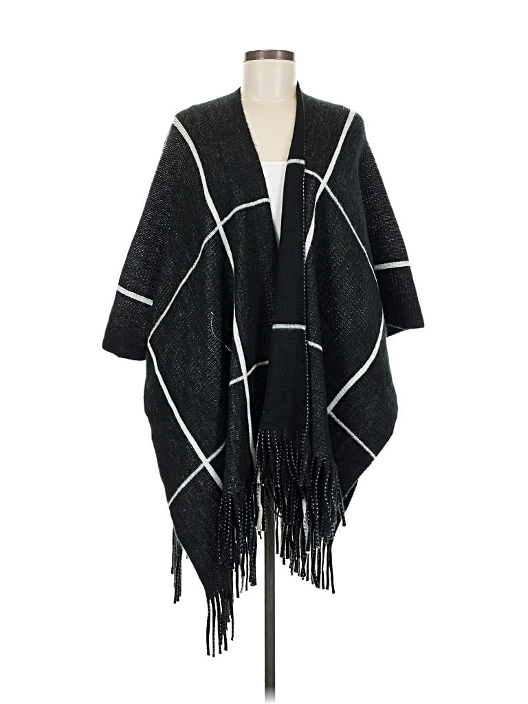Pre-owned Vince Camuto Poncho In Black