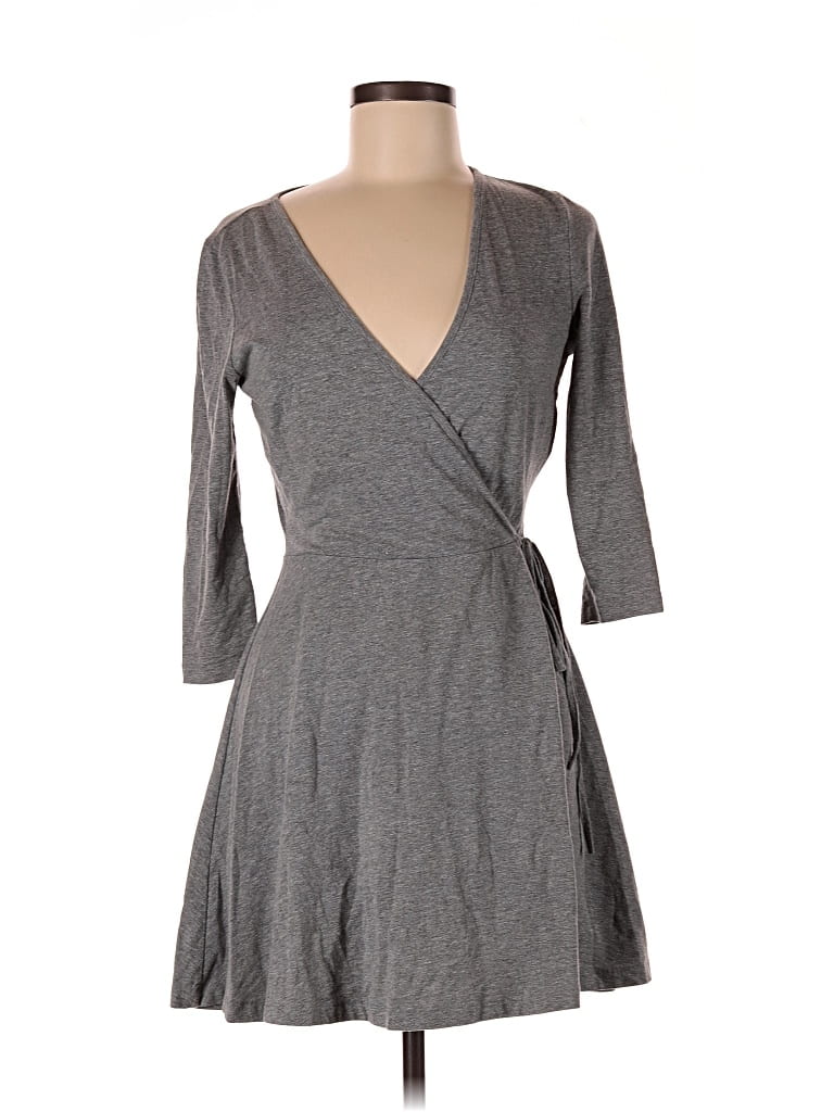 Pre-owned Vero Moda Casual Dress In Gray