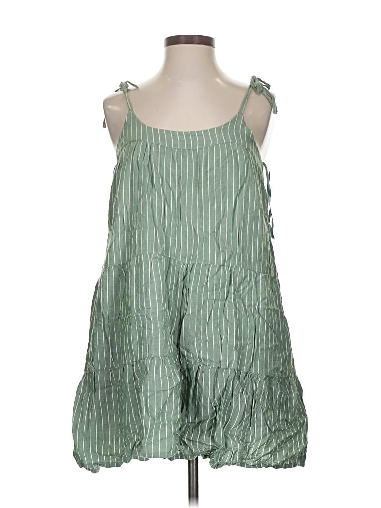Pre-owned O'neill Casual Dress In Green