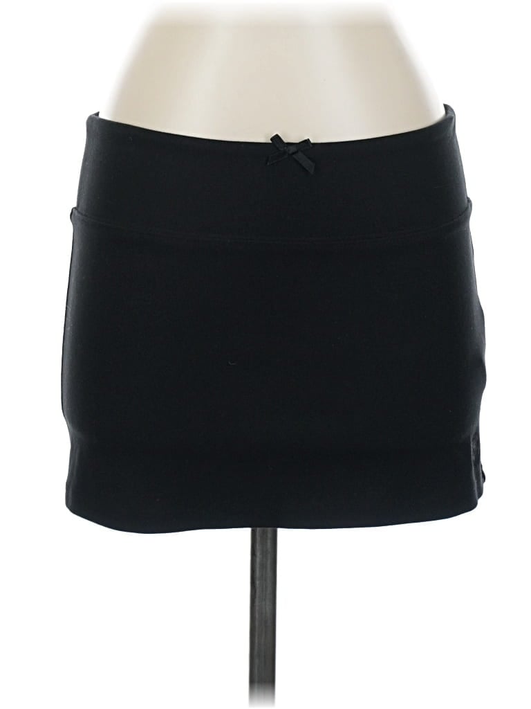 Pre-owned Urban Outfitters Casual Skirt In Black