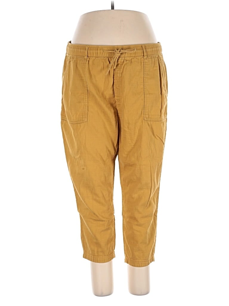 Pre-owned Old Navy Casual Pants In Gold