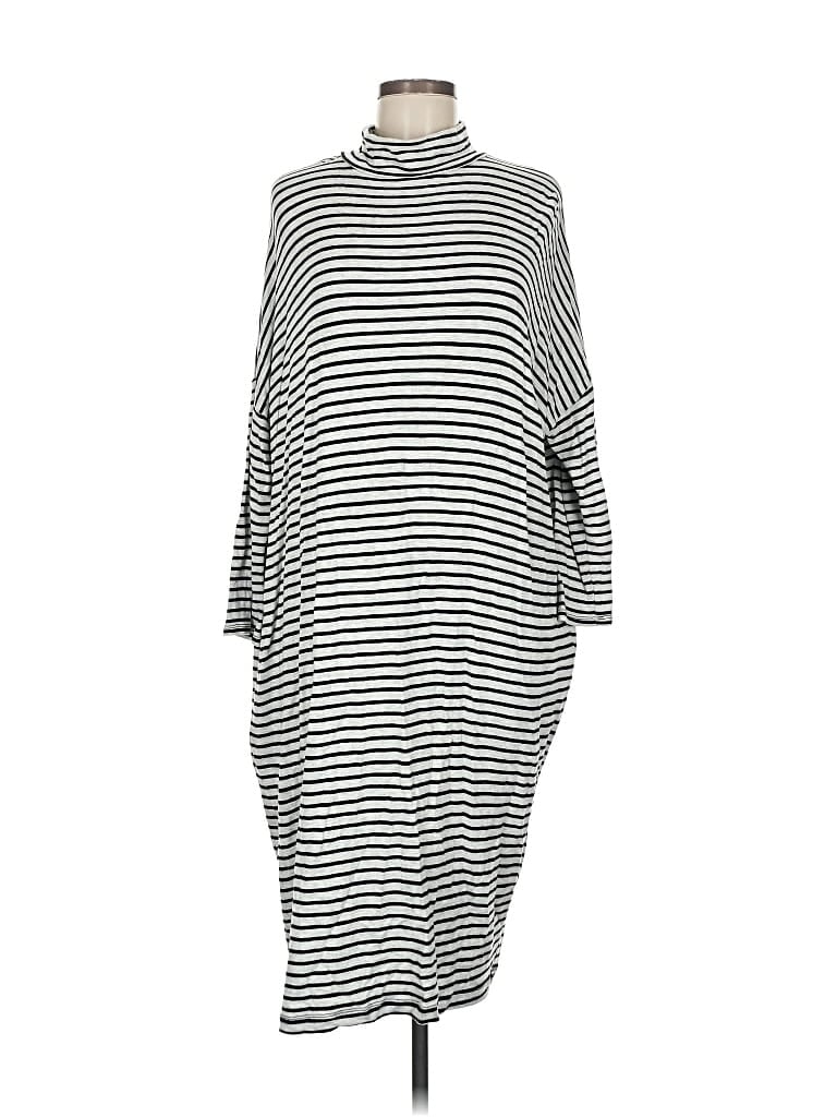 Pre-owned Lou & Grey Casual Dress In Black