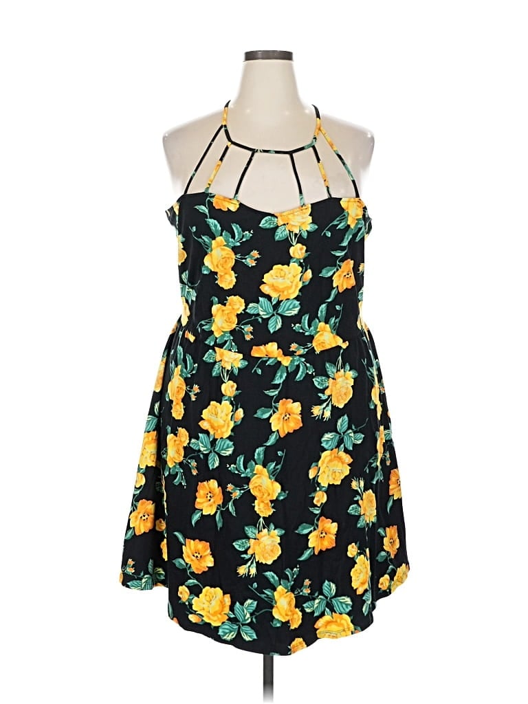 Pre-owned Venus Cocktail Dress In Yellow
