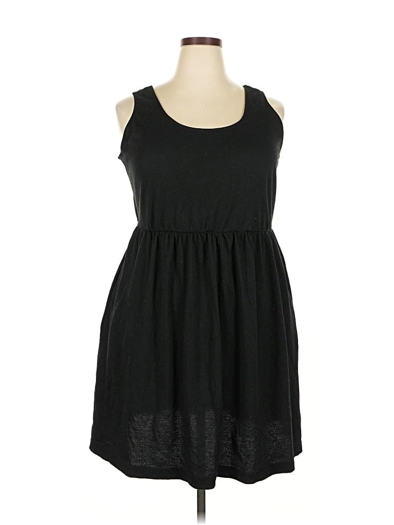 Pre-owned Ava & Viv Casual Dress In Black