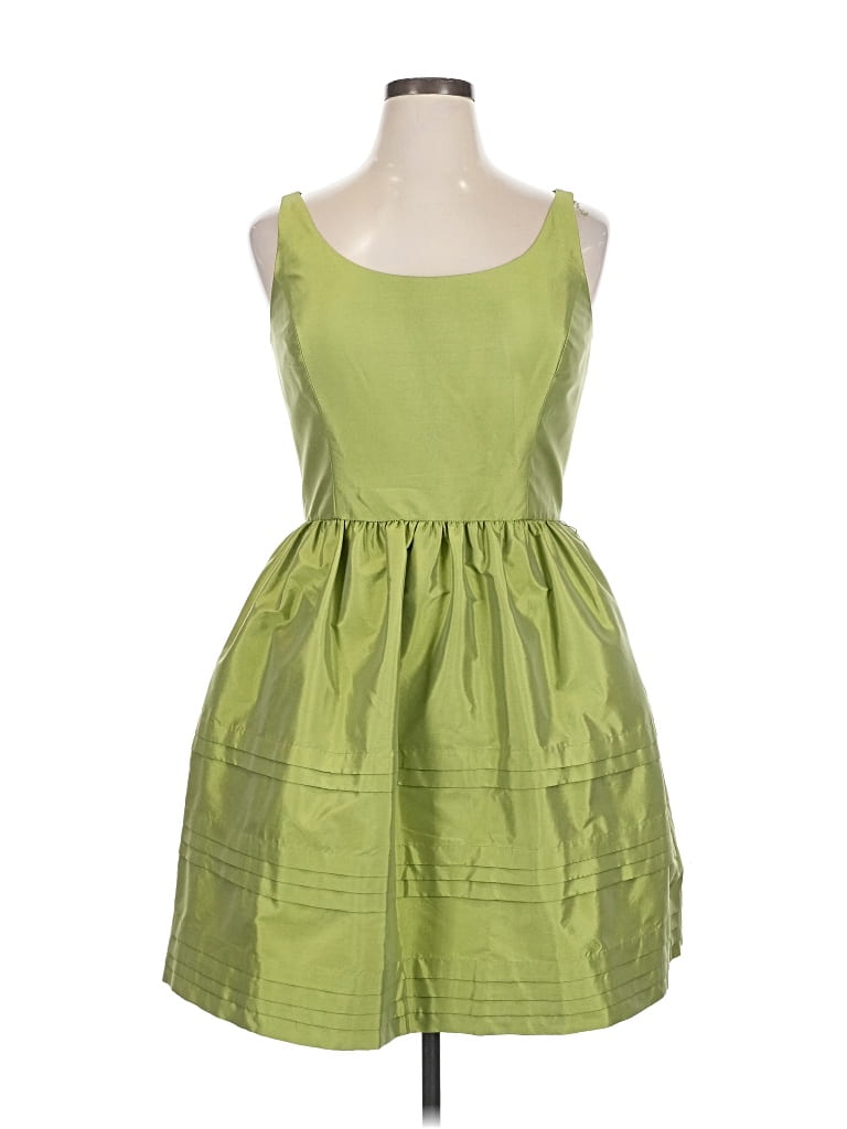 Pre-owned Eliza J Casual Dress In Green