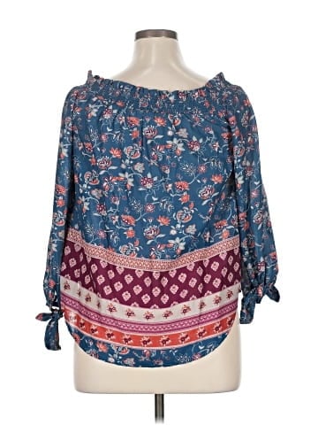 BeachLunchLounge 3/4 Sleeve Blouse (view 2)