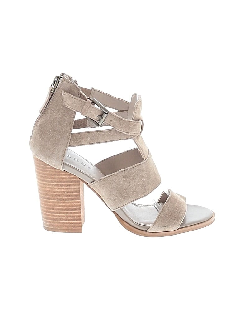 Pre-owned Hinge Heels In Gray