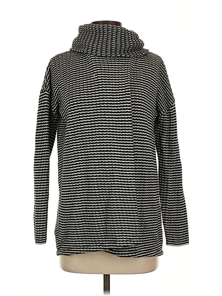 Pre-owned Cabi Turtleneck Sweater In Black