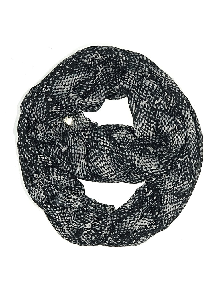 Pre-owned Liz Claiborne Scarf In Black