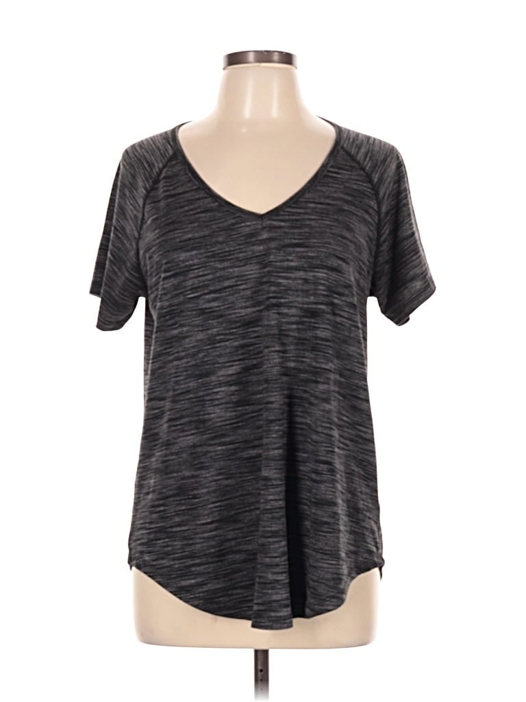 Pre-owned Torrid Active T-shirt In Gray