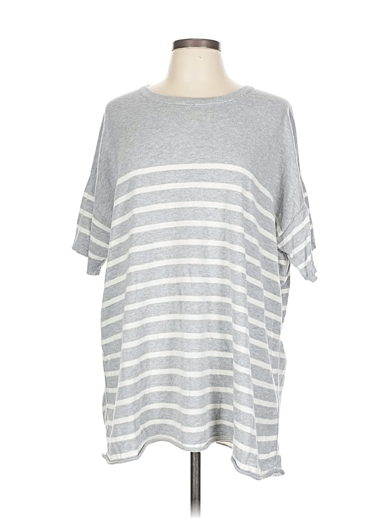 Pre-owned Eileen Fisher Poncho In Gray