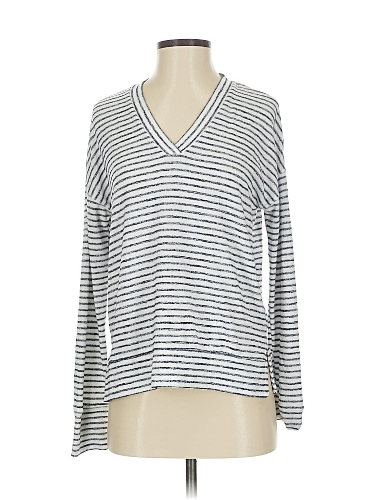 Pre-owned Banana Republic Pullover Sweater In Silver