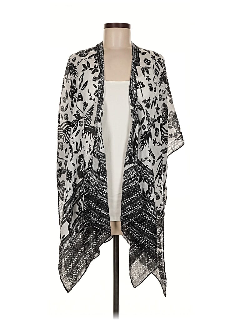 Pre-owned Vince Camuto Kimono In Black