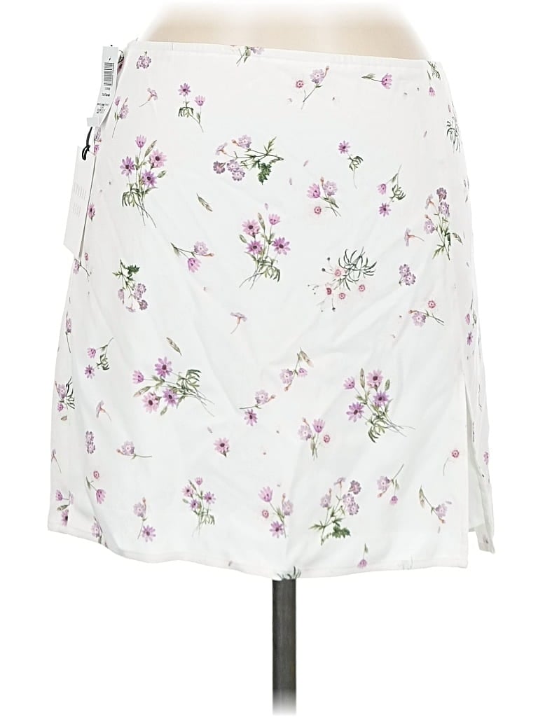 Sunday Best Casual Skirt In White