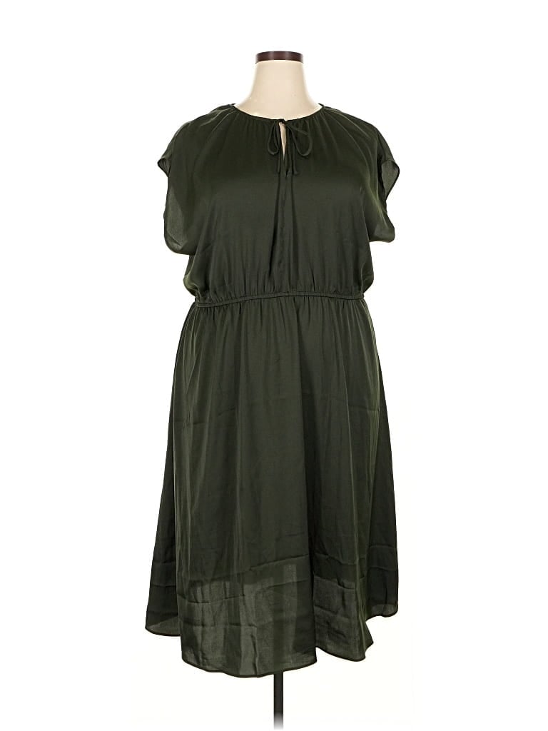 H&M Pre-owned Casual Dress In Green