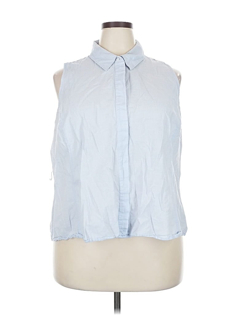 Pre-owned Lane Bryant Sleeveless Button Down Shirt In Blue