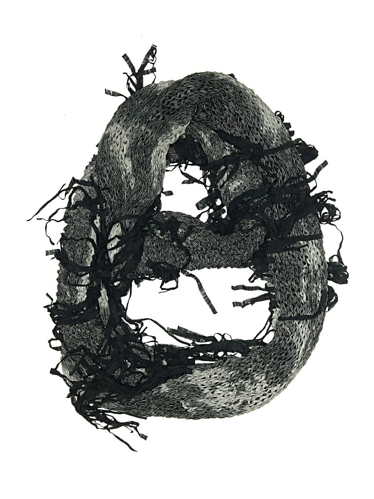 Pre-owned Steve Madden Scarf In Black