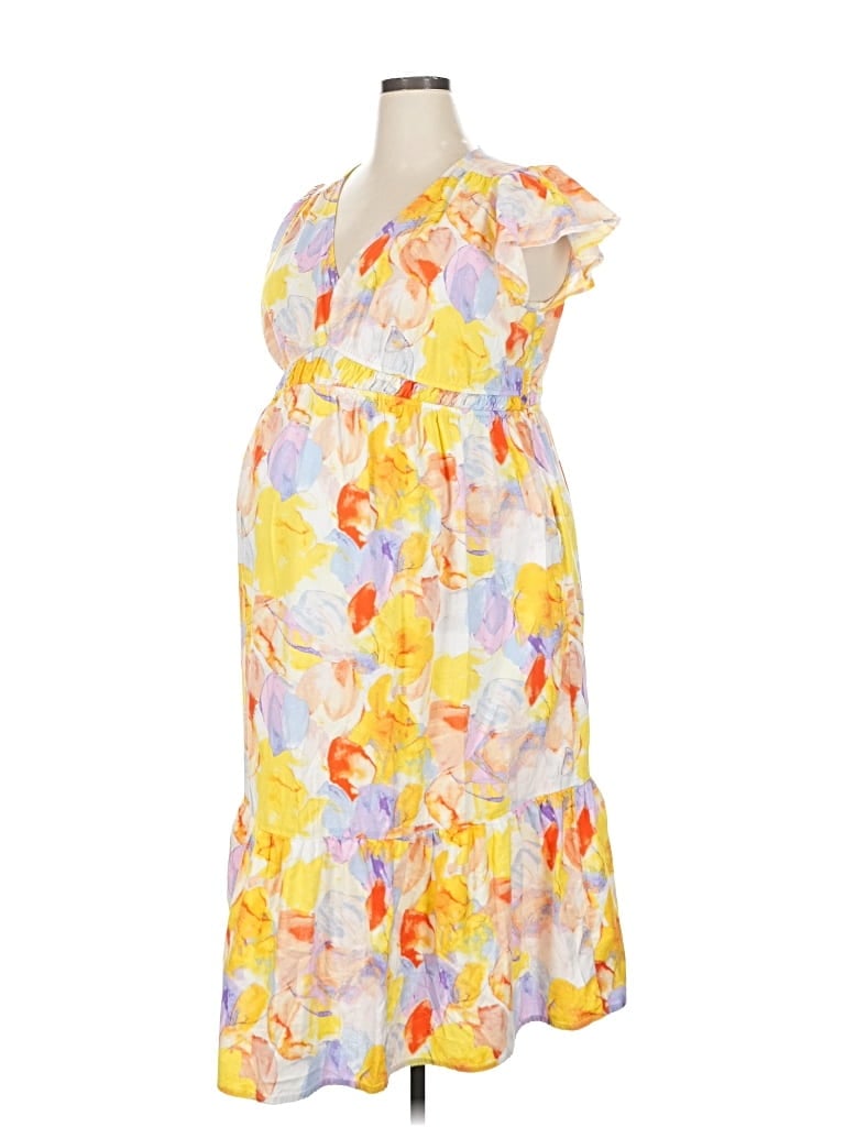 Pre-owned Ingrid & Isabel Casual Dress In Yellow