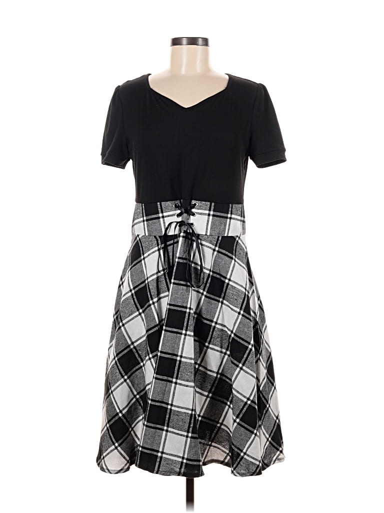 Pre-owned Romwe Casual Dress In Black