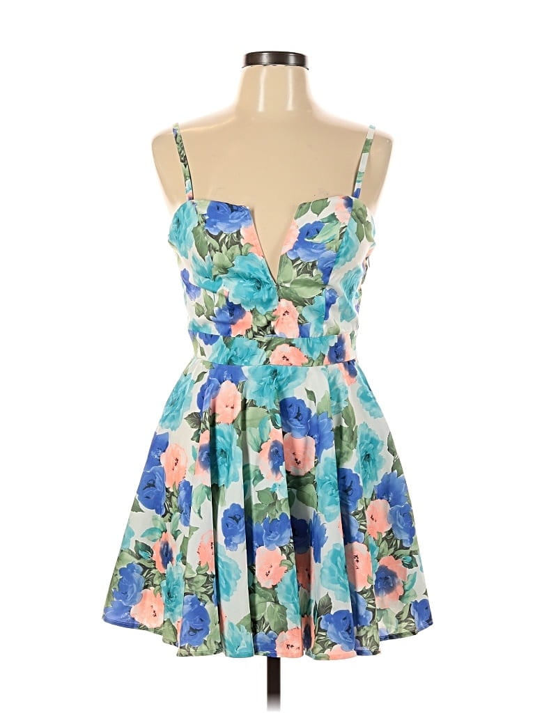 Pre-owned Xtaren Cocktail Dress In Blue