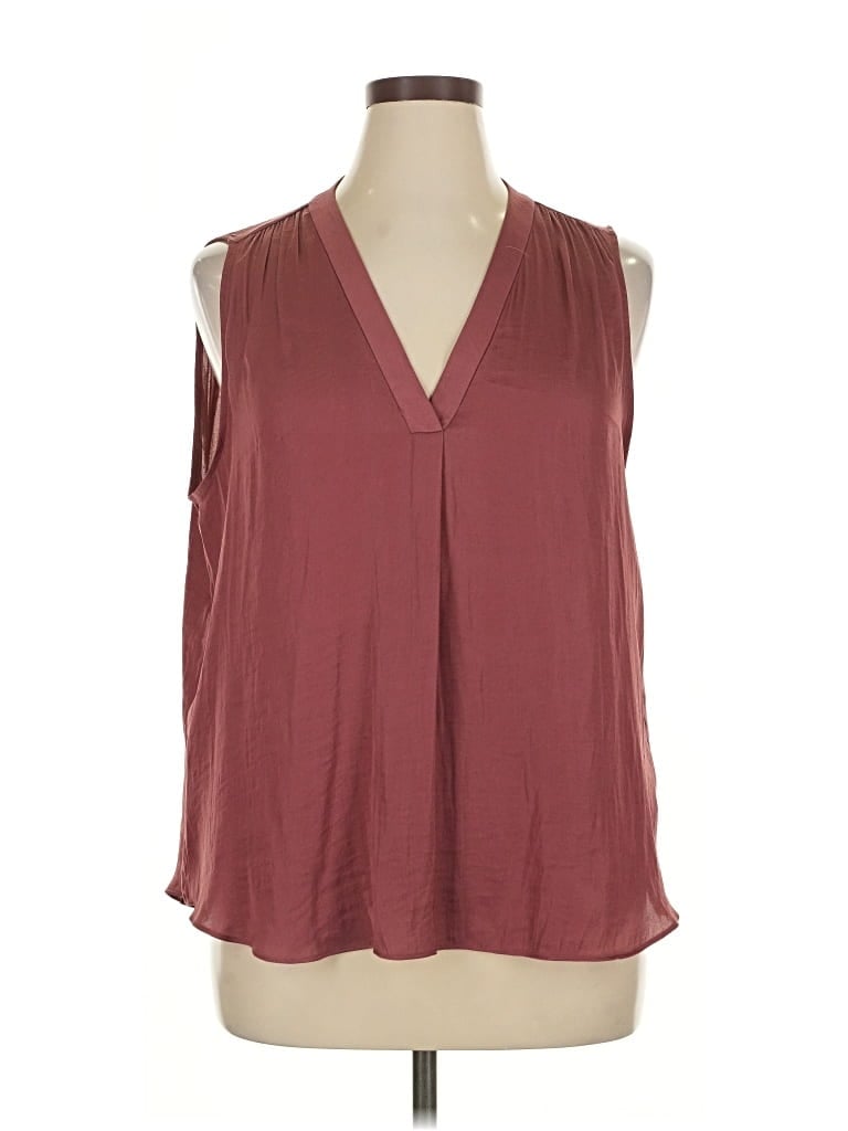 Pre-owned Vince Camuto Sleeveless T-shirt In Burgundy