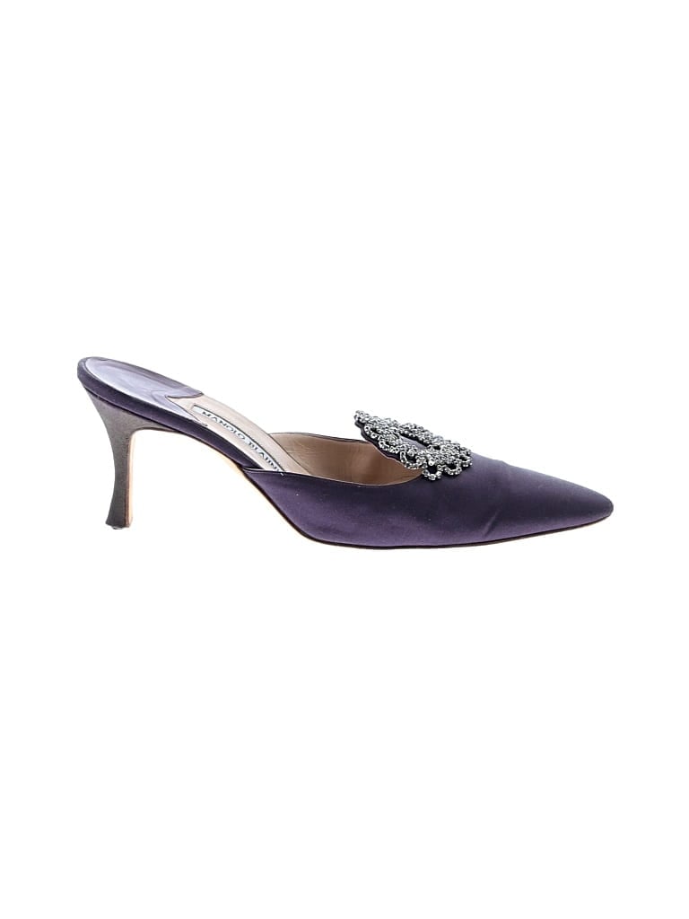 Pre-owned Manolo Blahnik Heels In Purple