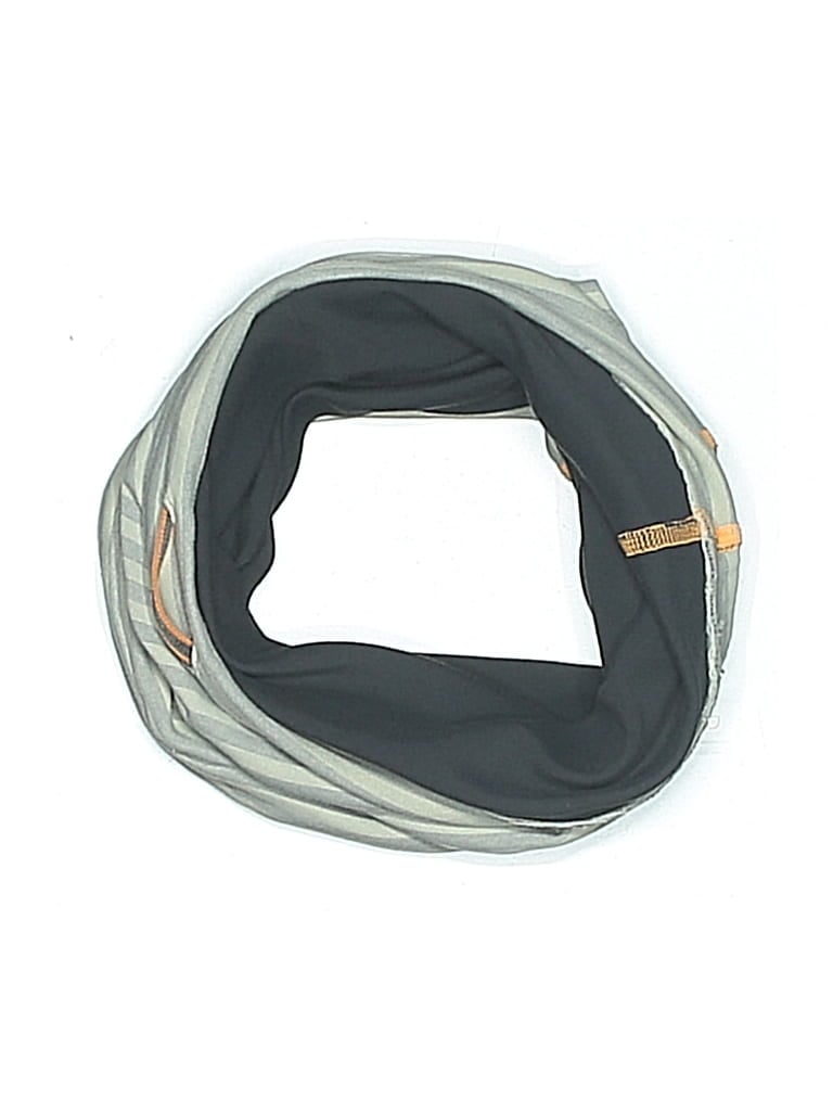 Pre-owned Lululemon Athletica Scarf In Gray