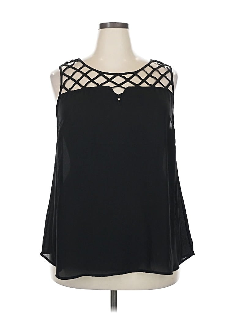 Pre-owned Torrid Sleeveless Blouse In Black
