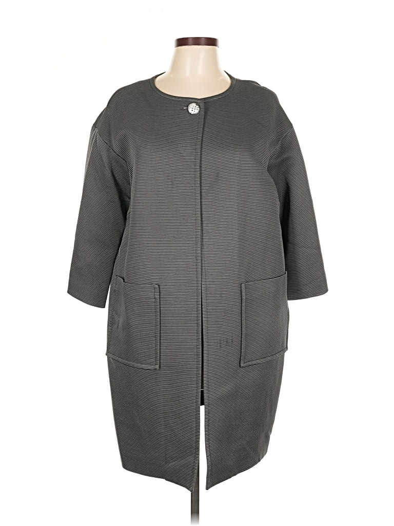 Pre-owned St John Coat In Gray