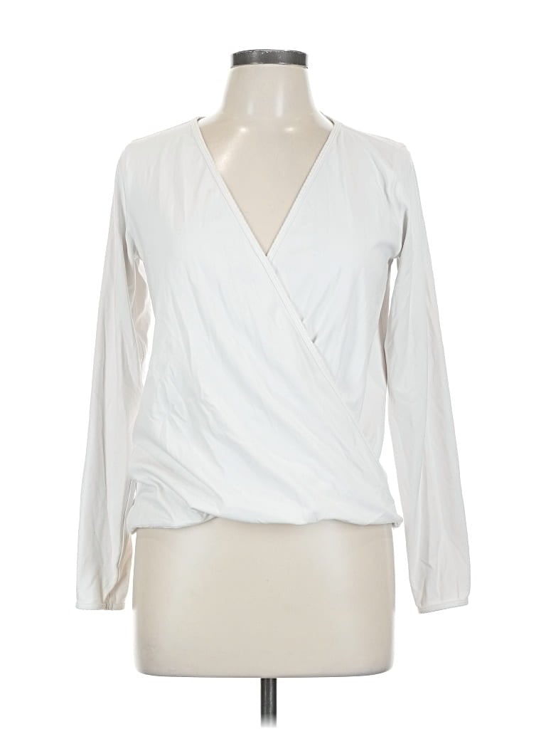 Pre-owned Lululemon Athletica Pullover Sweater In White