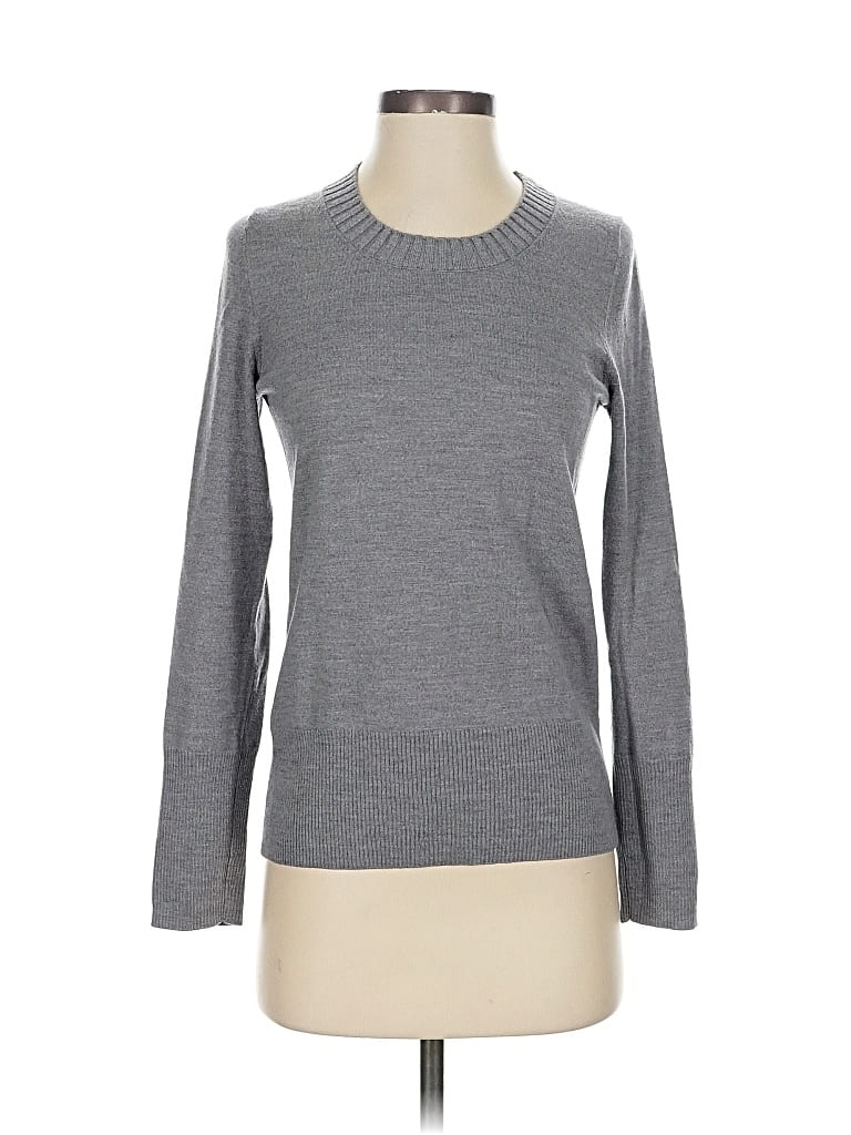 Pre-owned Banana Republic Long Sleeve T-shirt In Gray