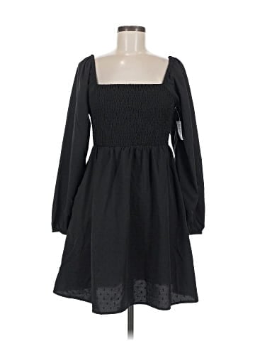Old Navy Casual Dress (view 1)