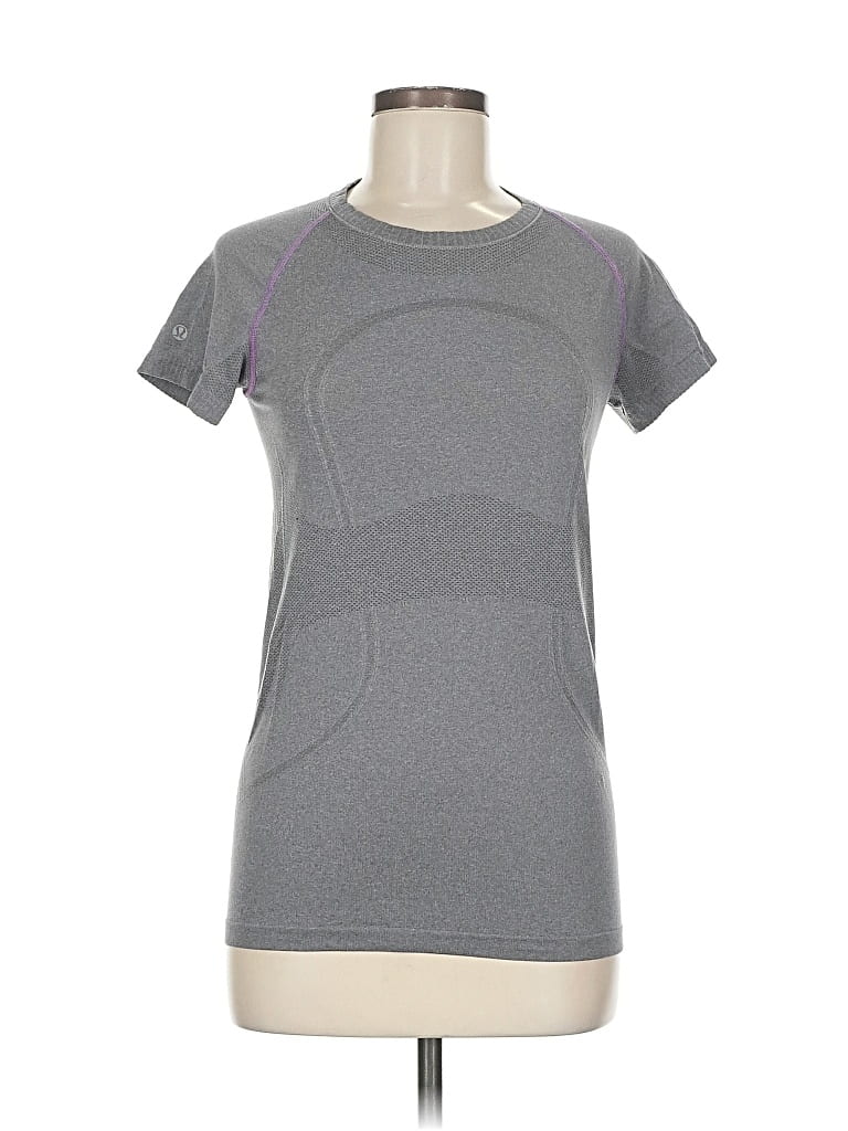 Pre-owned Lululemon Athletica Active T-shirt In Gray