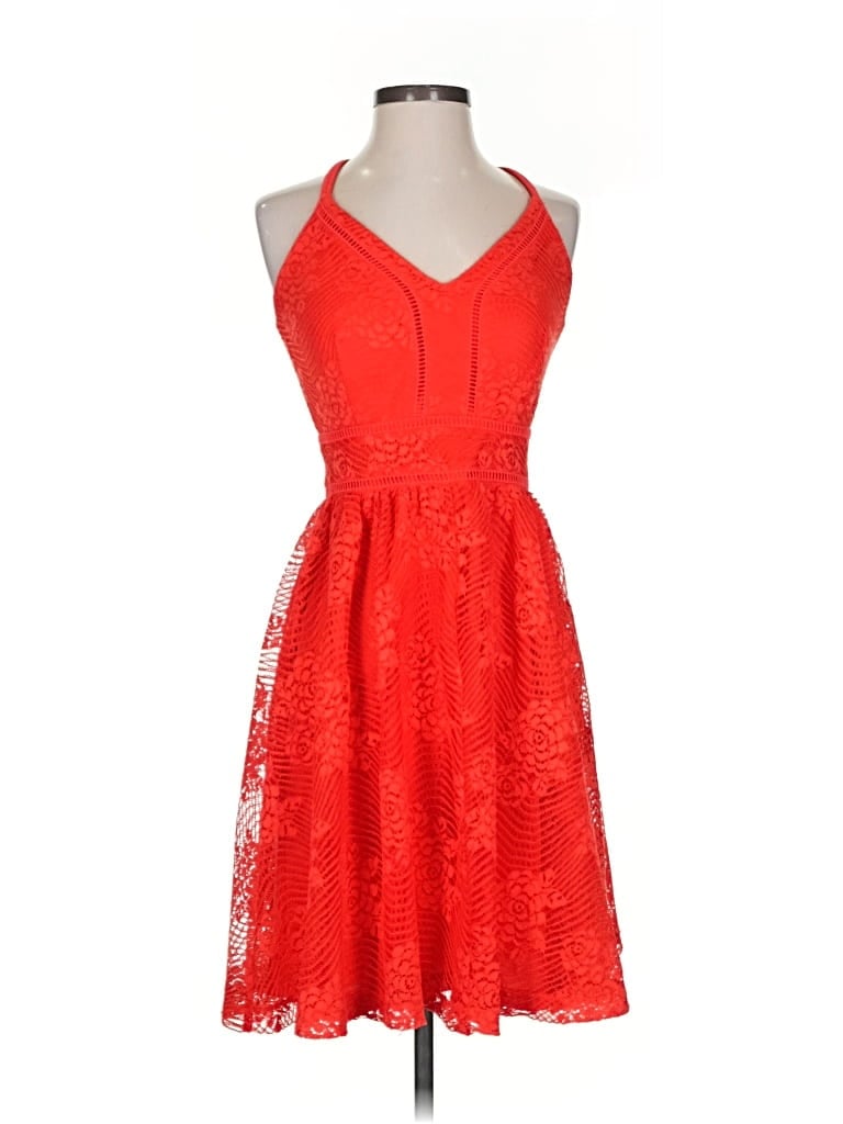 Pre-owned Guess Cocktail Dress In Red