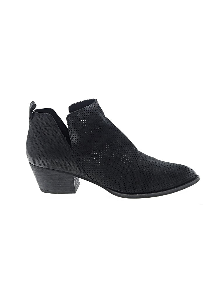Pre-owned Dolce Vita Ankle Boots In Black