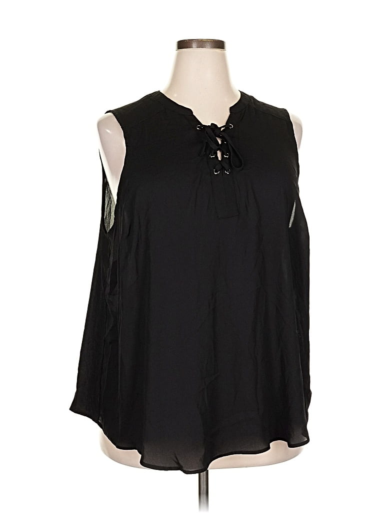 Pre-owned Torrid Sleeveless Blouse In Black