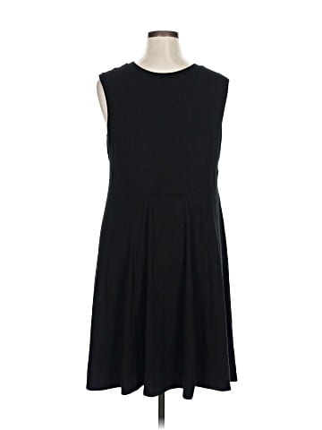 Chelsea & Theodore Casual Dress (view 2)