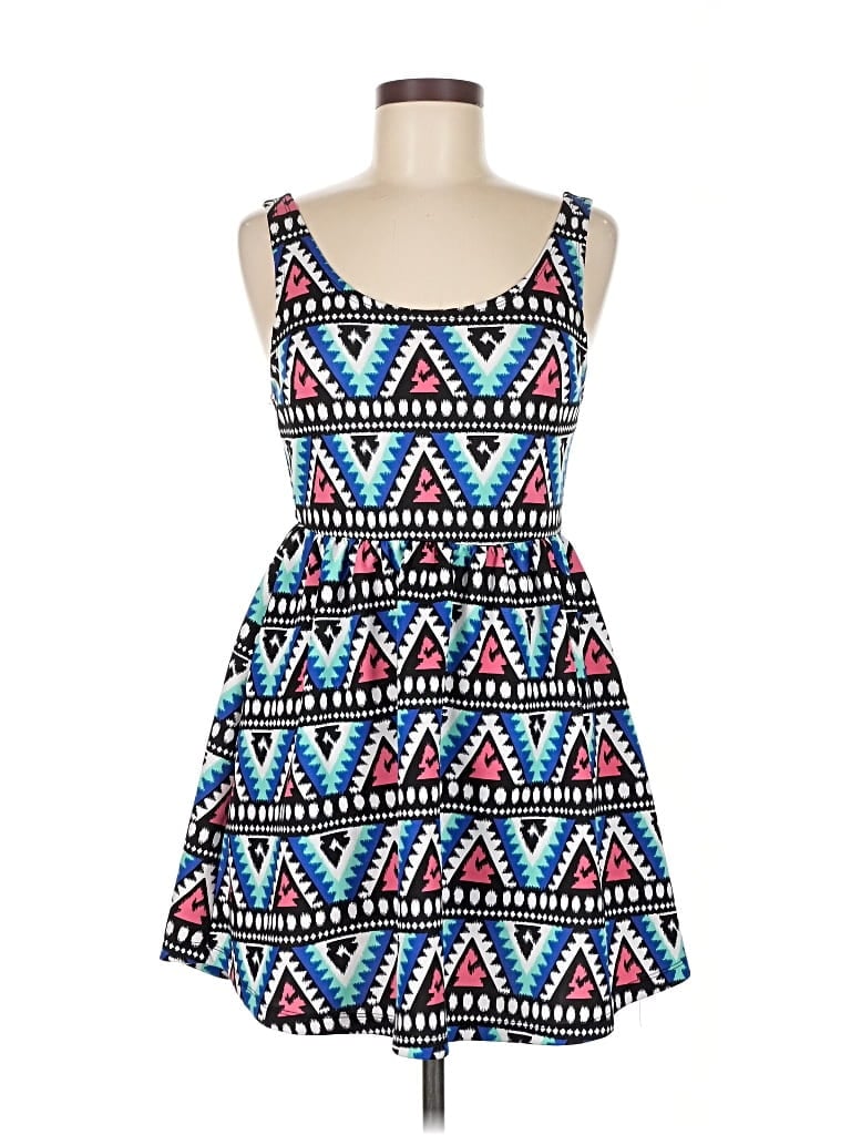 Pre-owned La Vie Casual Dress In Black