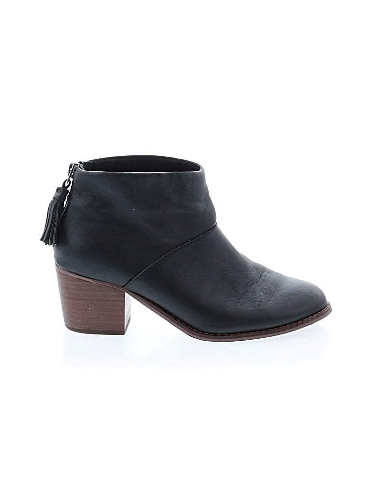 Pre-owned Toms Ankle Boots In Black
