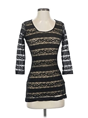Max Studio 3/4 Sleeve Top (view 1)
