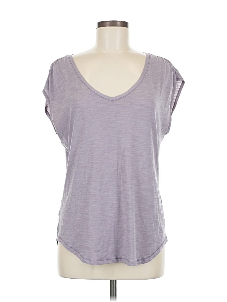 Pre-owned Lululemon Athletica Short Sleeve T-shirt In Purple