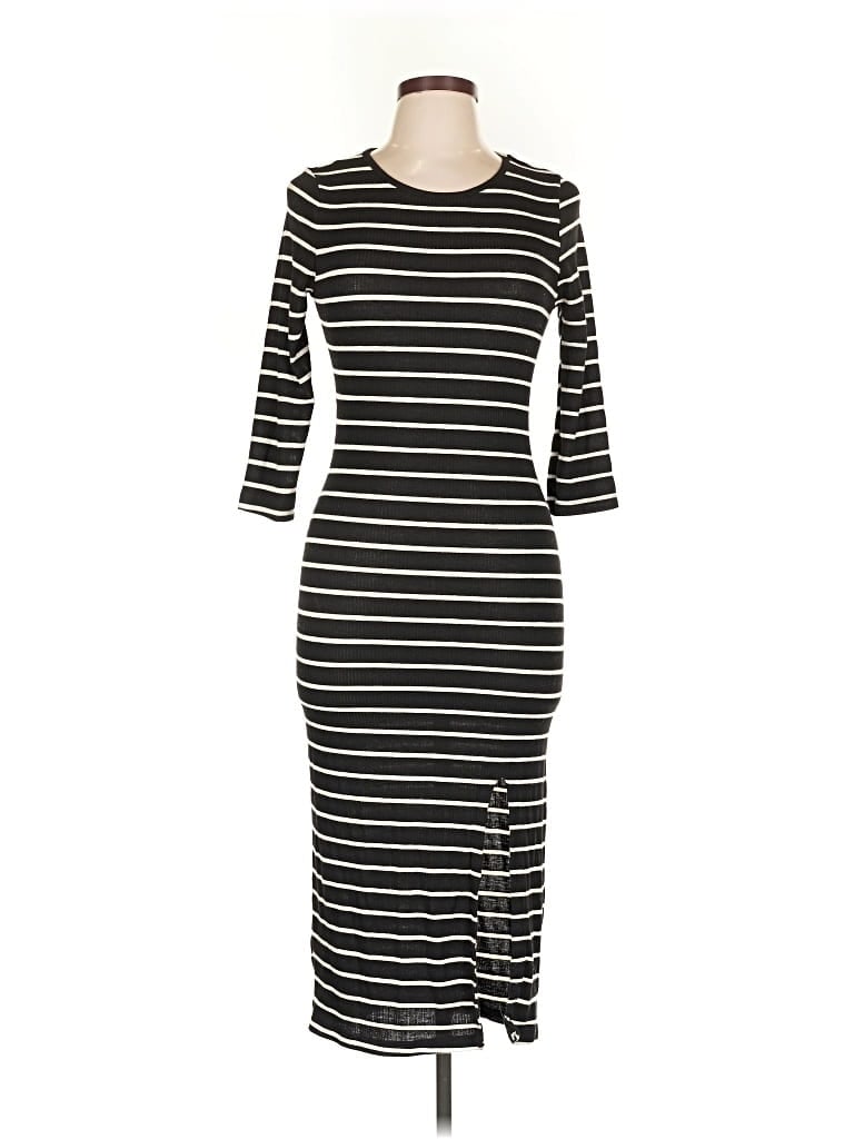 Pre-owned Iris Casual Dress In Black