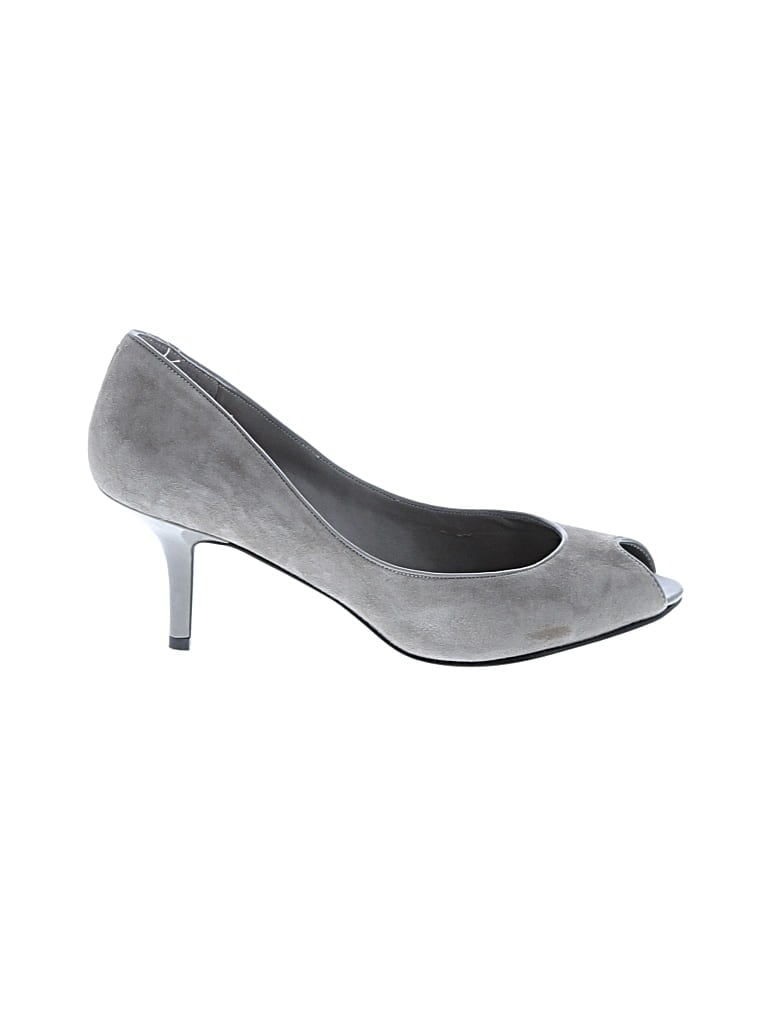 Pre-owned Nine West Heels In Gray