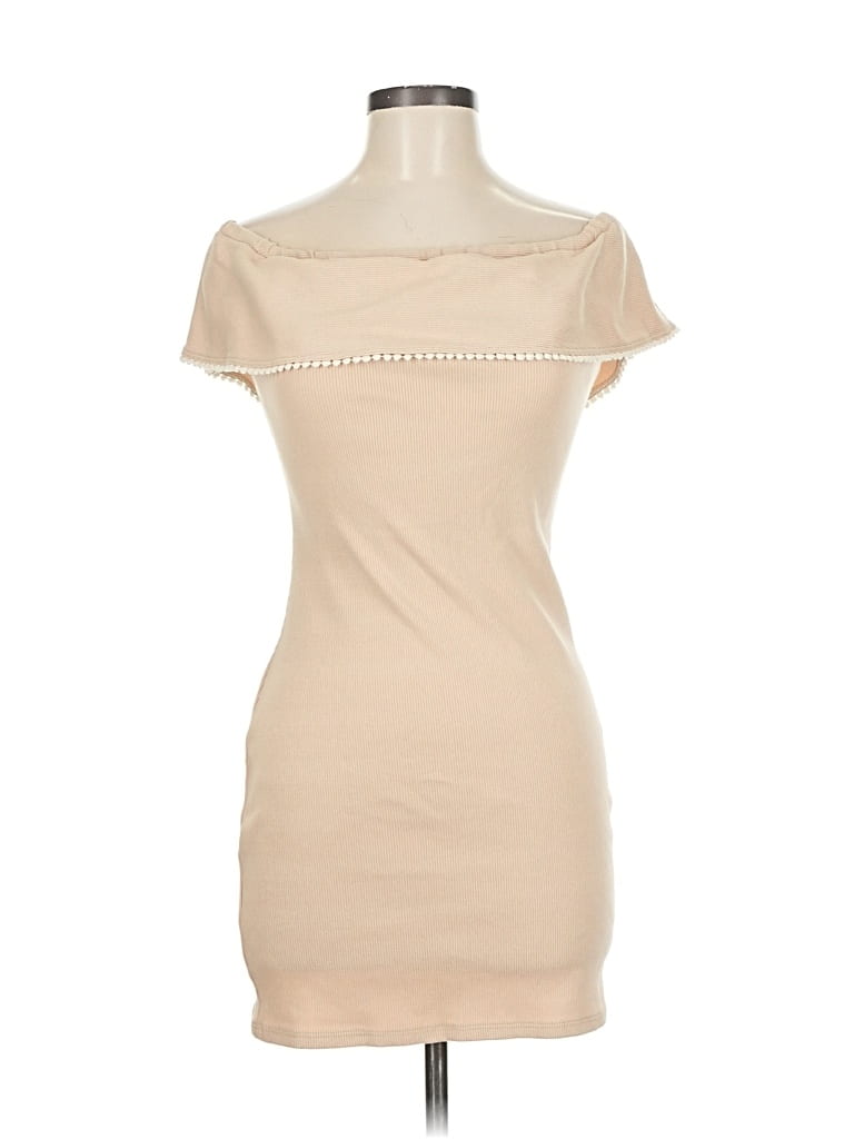 Pre-owned Wayf Casual Dress In Brown