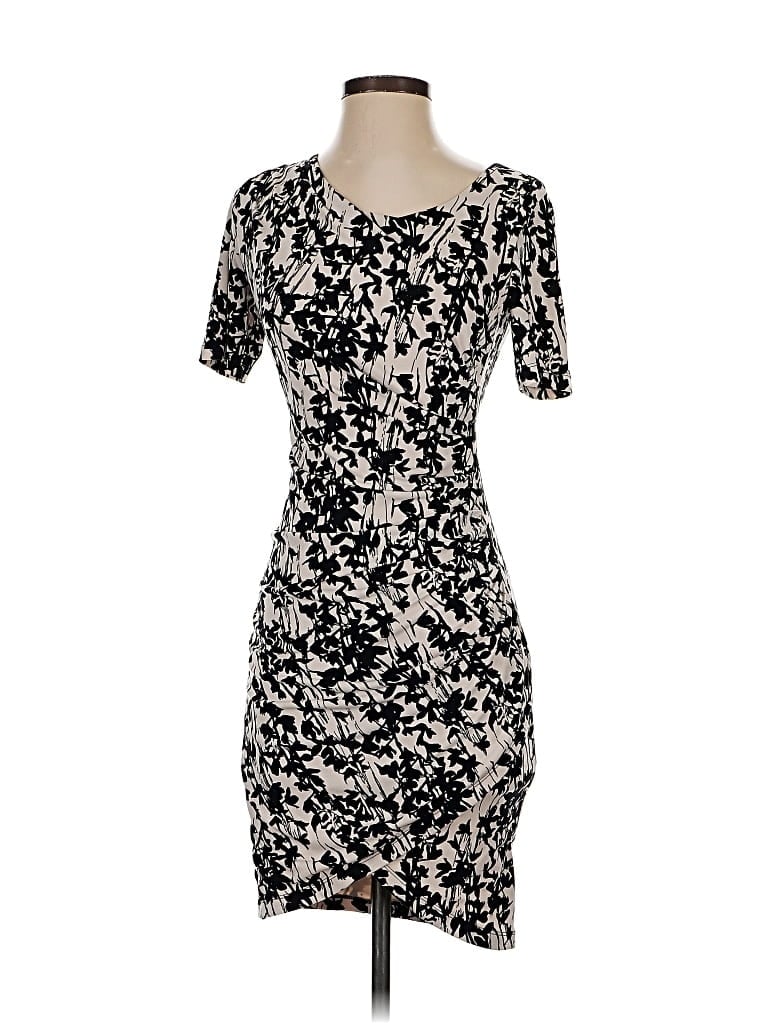 Pre-owned H&m Casual Dress In Black