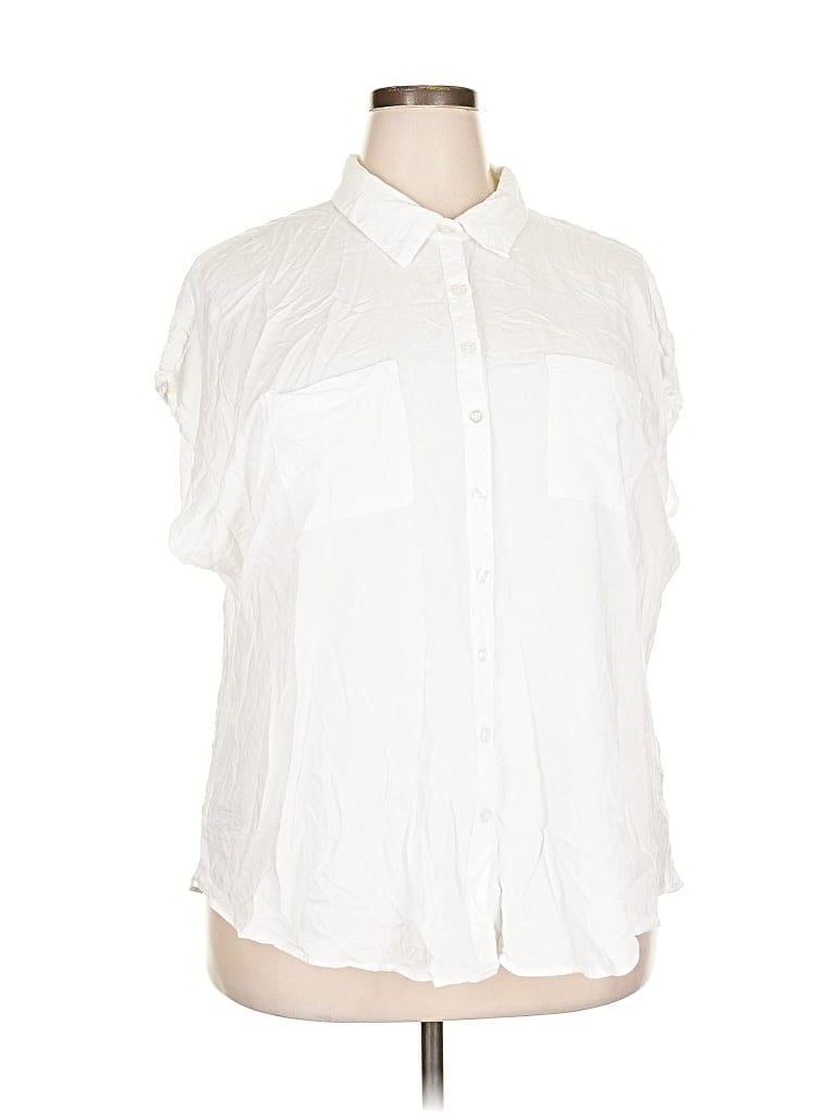 Pre-owned Torrid Short Sleeve Blouse In White