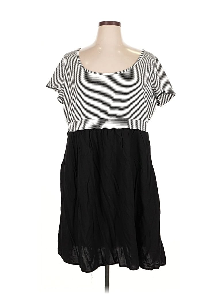 Pre-owned Torrid Casual Dress In Gray