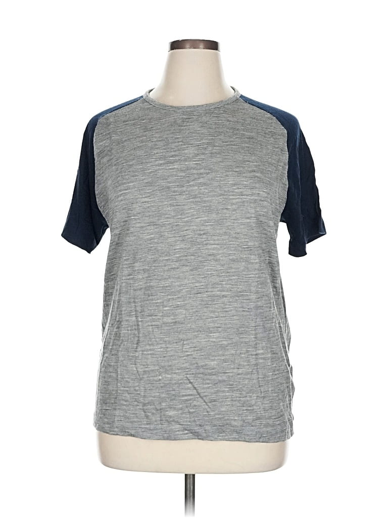 Pre-owned Theory Short Sleeve T-shirt In Gray
